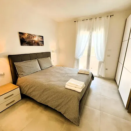 Stella Marina Apartment *